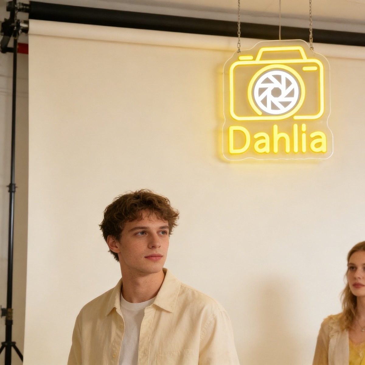 Dahlia Kamera Neon Işık Burcu  - Vintage Photography Lighting incelemesi ve fiyatı
